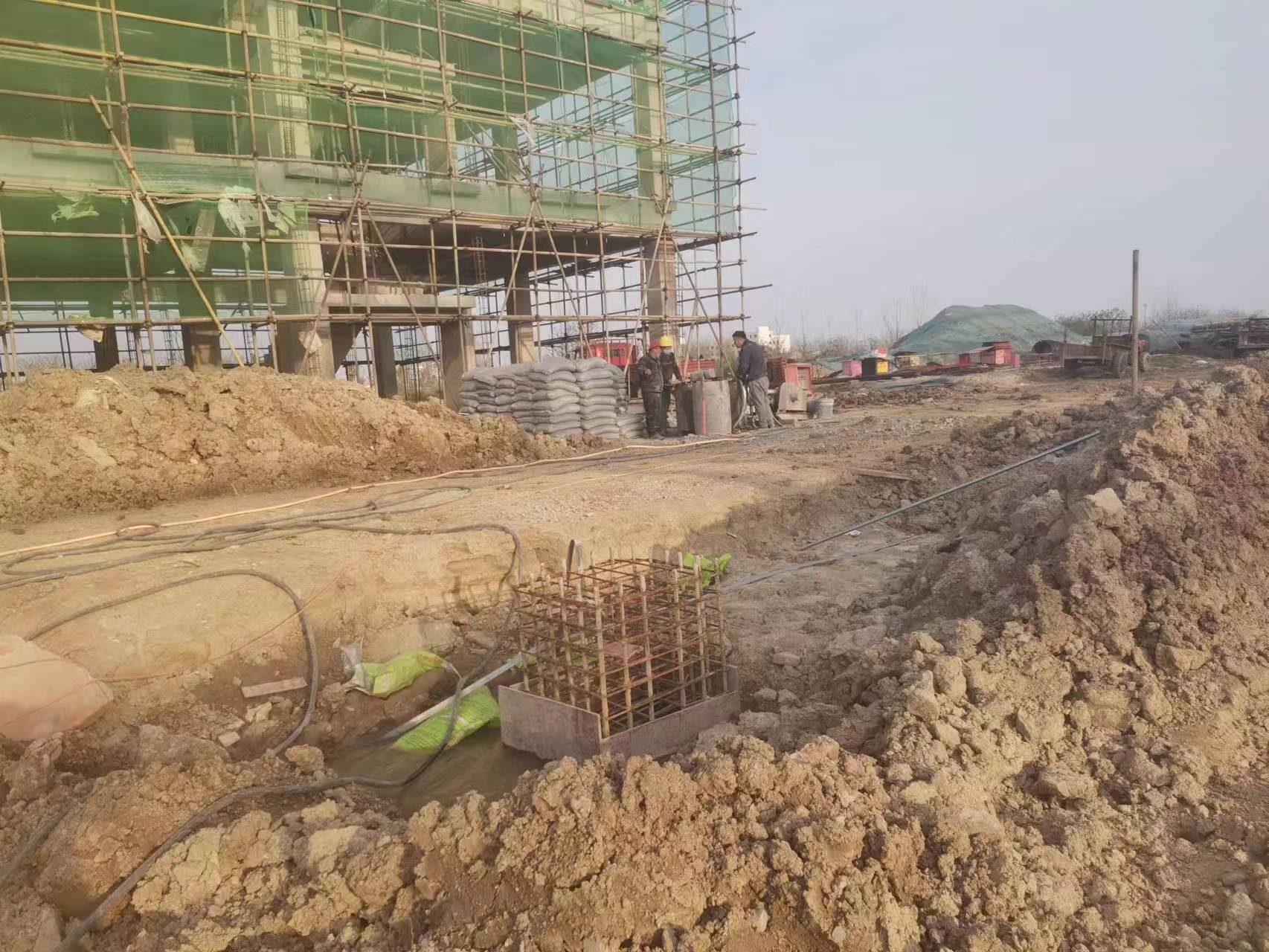 西林当桥梁出现裂缝的时候应该及时加固修补